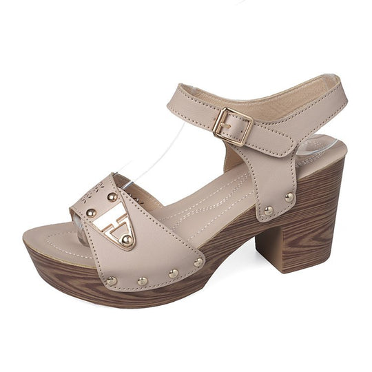Damen Elegante Plateau-Sandaletten mit geschwungenem Riemendesign und modischen Nieten R&B