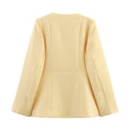 Damen elegante Blazerjacke mit dekorativen Knöpfen und Schnittführung R&B