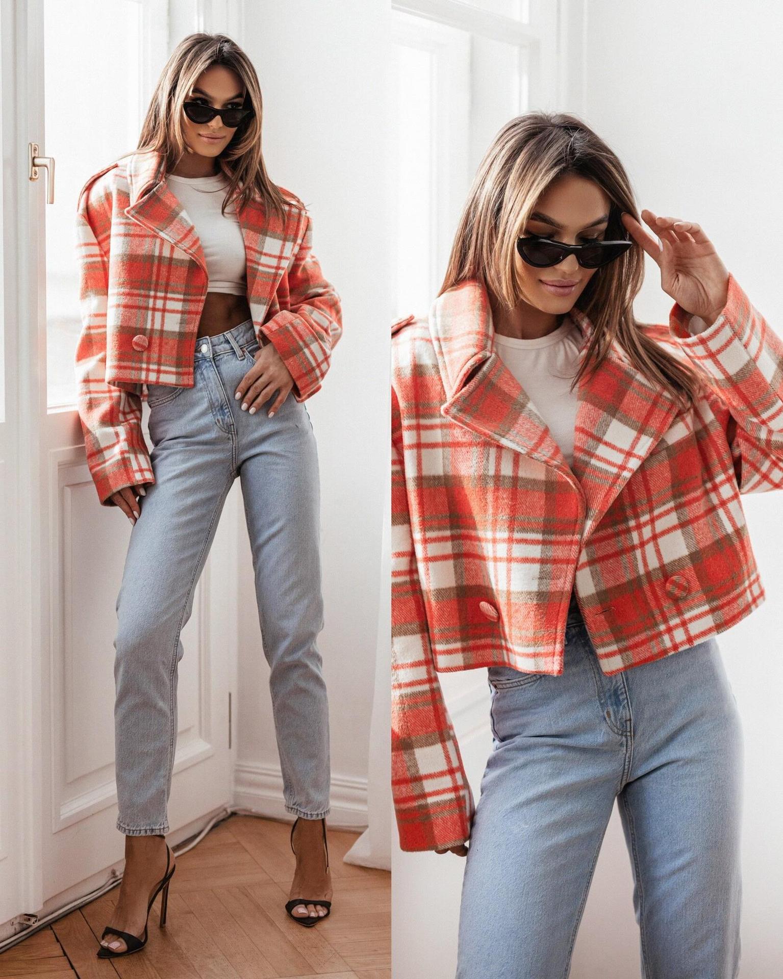 Damen Elegante Kurzjacke mit lässigem Schnitt und praktischen Taschen R&B