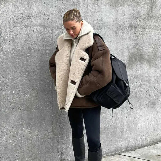 Damen Warme Lammfelljacke mit bequemem Schnitt R&B