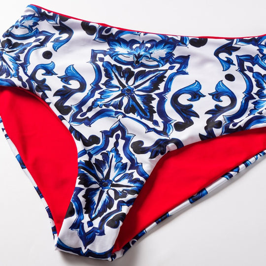 Damen eleganter Badeanzug mit Rüschendetails und passendem Maxirock R&B