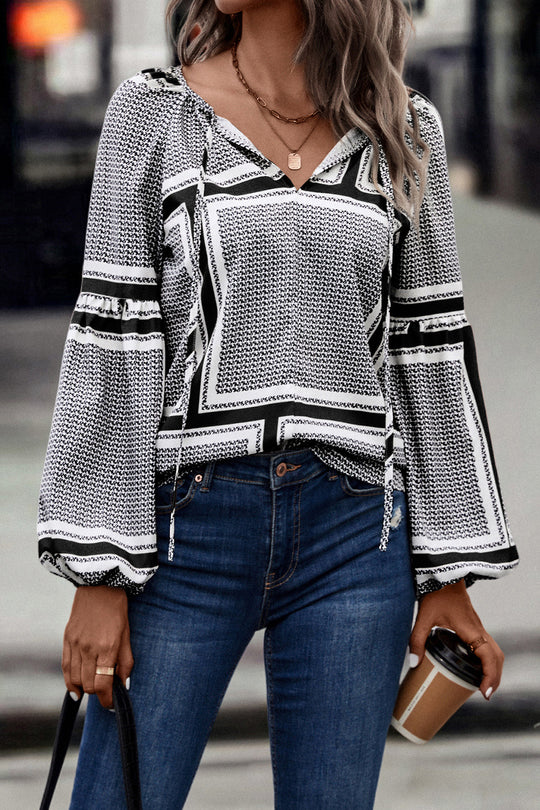 Damen Bluse mit eleganten Rüschendetails und modernem Muster R&B