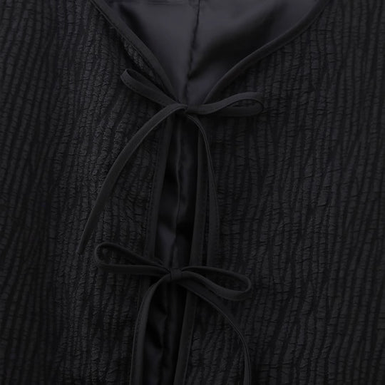 Damen elegante Steppjacke mit kunstvollen Rüschendetails und hohem Kragen R&B