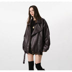Damen Kunstlederjacke mit hohem Kragen und lässigem Schnitt