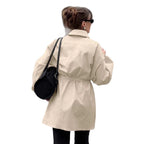 Damen Utility-Jacke im modernen Design mit Gürteldetails und großen Taschen R&B