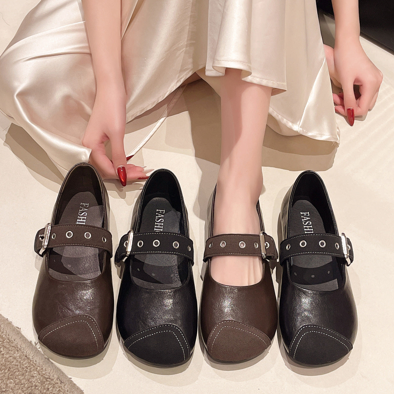 Damen Mary Jane Schuhe mit modischer Schnalle und weichem Innenfutter EB