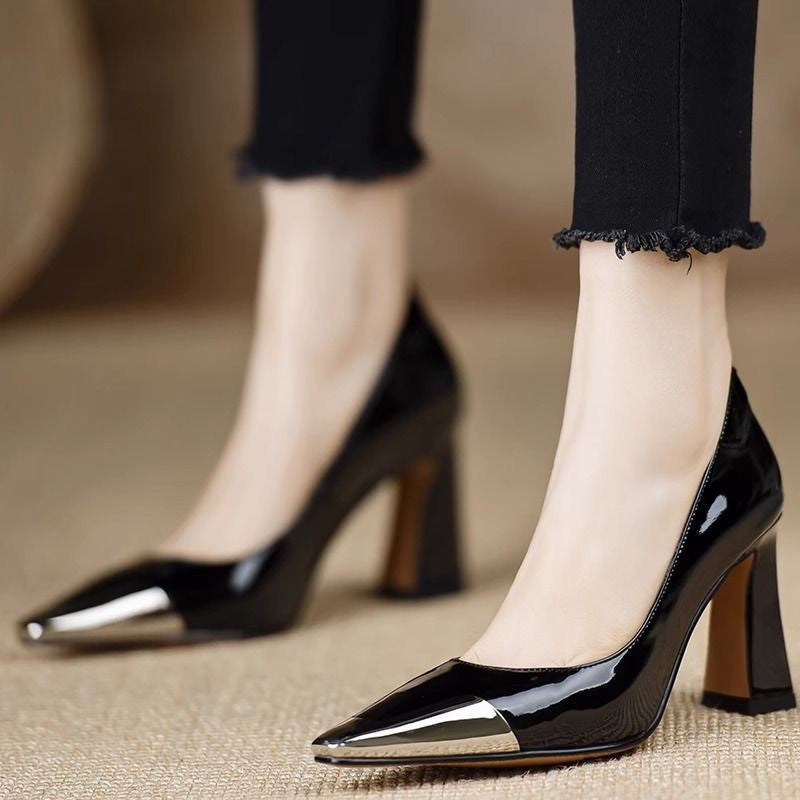 Damen Elegante Pumps mit moderner Metallspitze