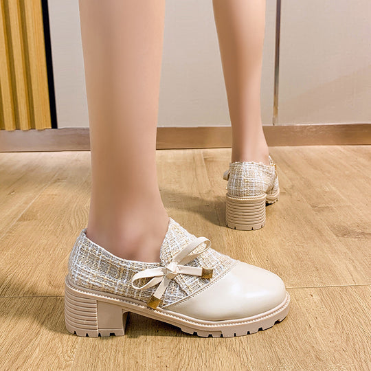 R&B | Das elegante Paar bunter Schuhe mit Schleife