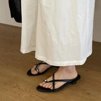 Damen Zehentrenner-Sandalen mit elegantem Riemendesign und modischem Schmuckdetail R&B