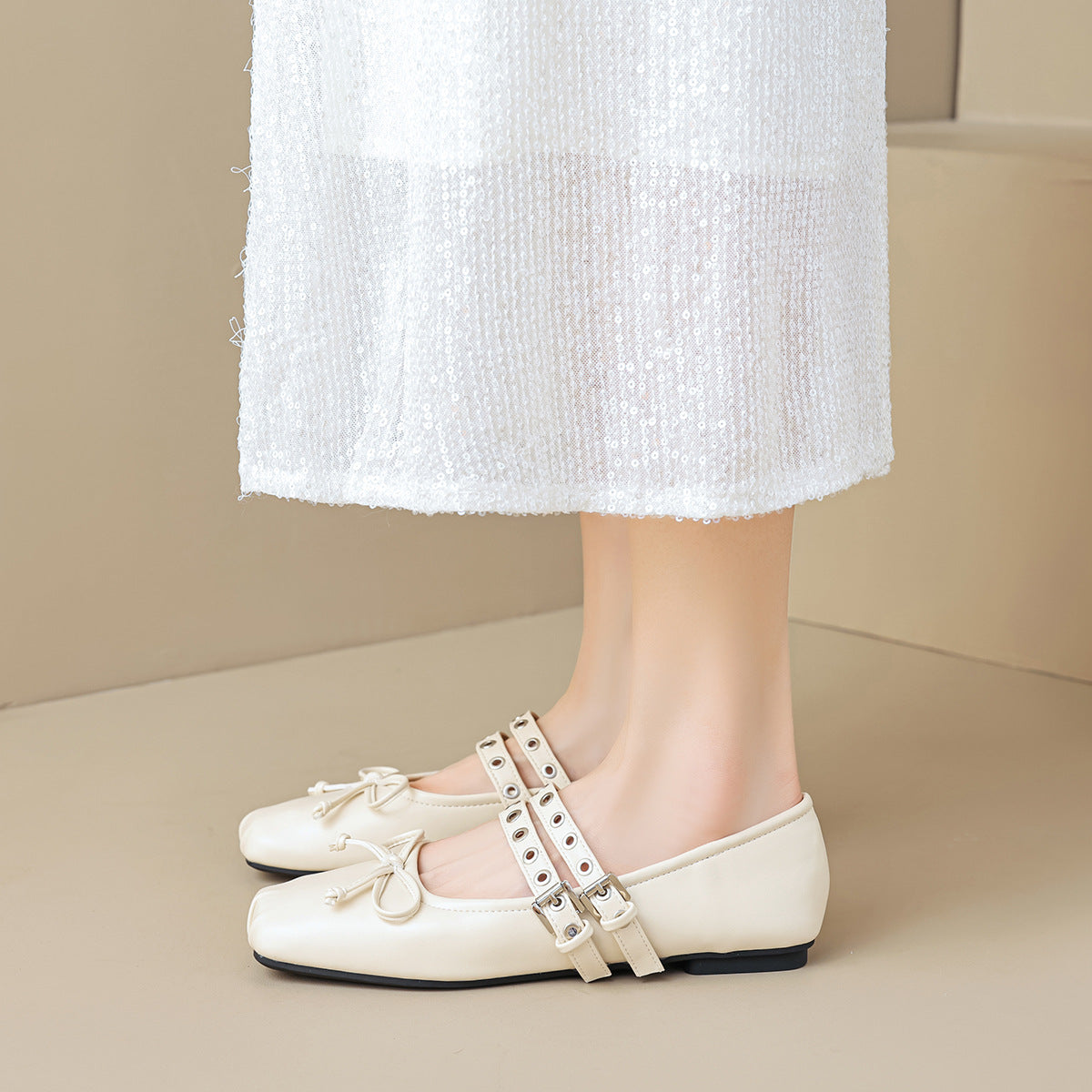 Damen Ballerinas mit modischen Schnallen und elegantem Schnitt