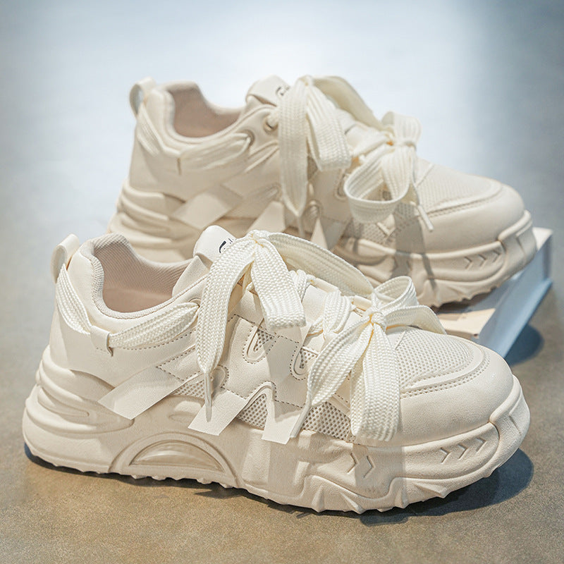 Damen Sportliche Sneakers mit atmungsaktivem Mesh-Obermaterial und robustem Sohlenprofil