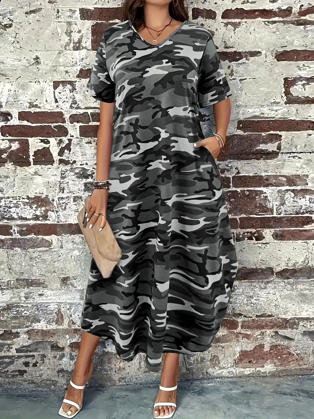 Damen Maxi-Kleid mit modernem Camouflage-Design und praktischen Taschen R&B