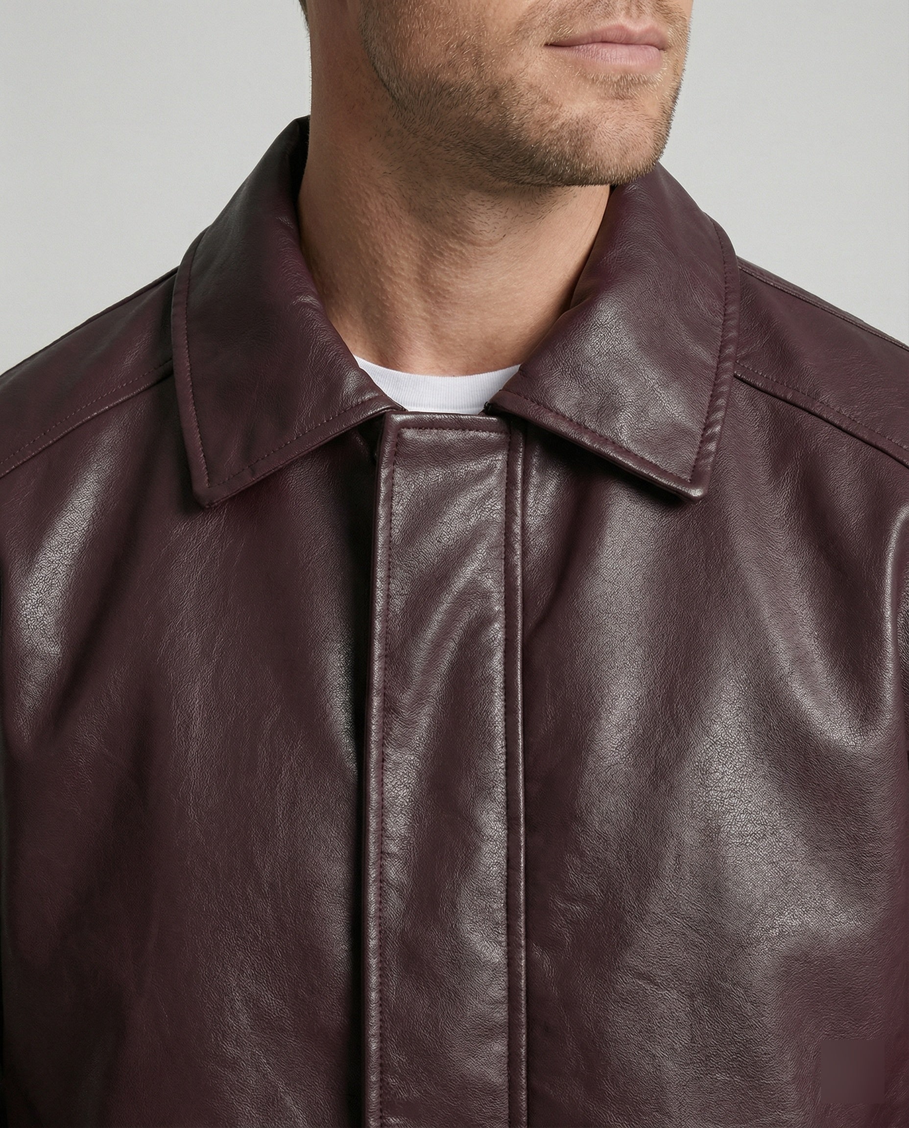 Herren oversized Lederimitat-Zipjacke mit Hemdkragen kastiger Silhouette und Einschubtaschen R&B