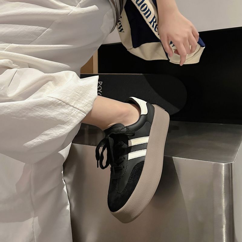 Damen Modische Plateausneaker mit gepolsterter Sohle und sportlichem Design R&B