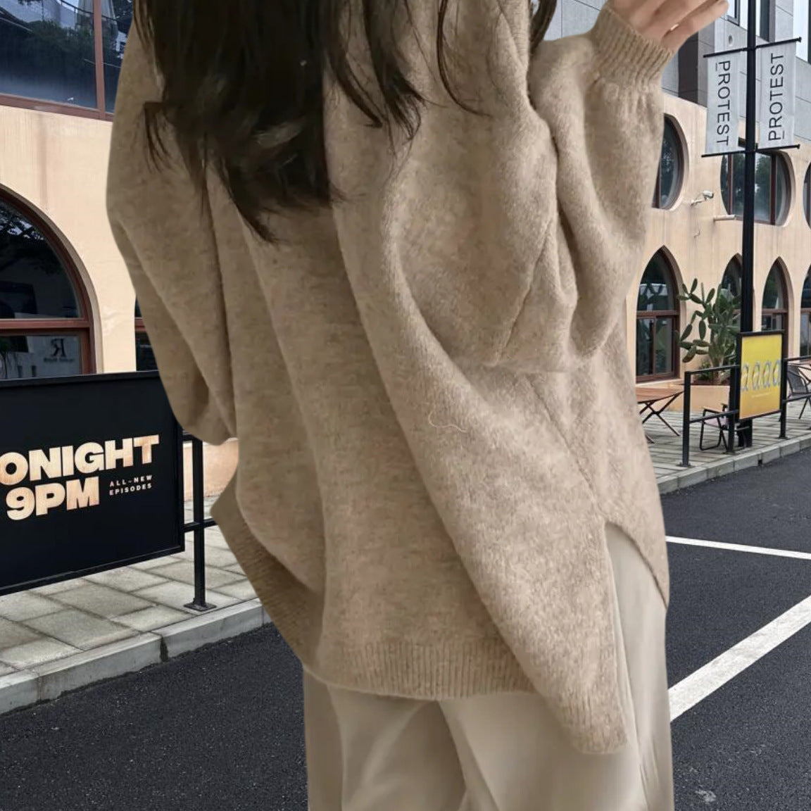Damen Oversized Strickpullover mit weichem Fleece-Material und modernen Schnittelementen R&B