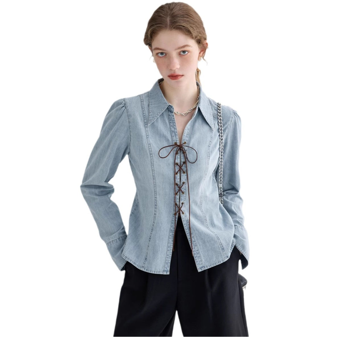 Damen Jeansbluse mit verspielten Schnürdetails und elegantem Schnitt R&B