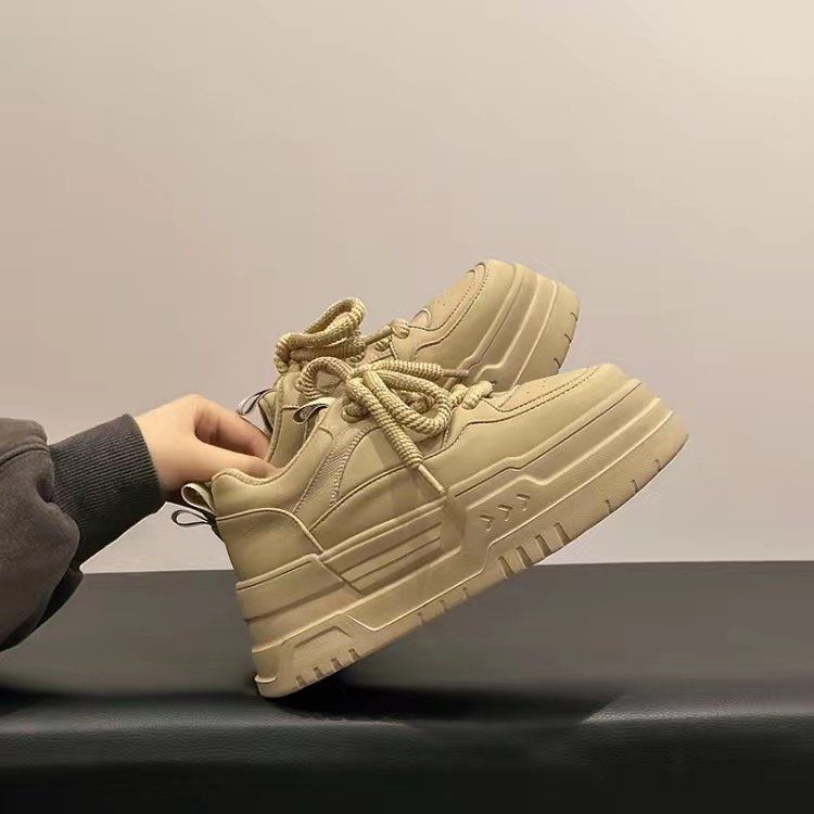 Damen Sportliche Chunky Sneakers mit robustem Sohlenprofil und komfortabler Polsterung R&B