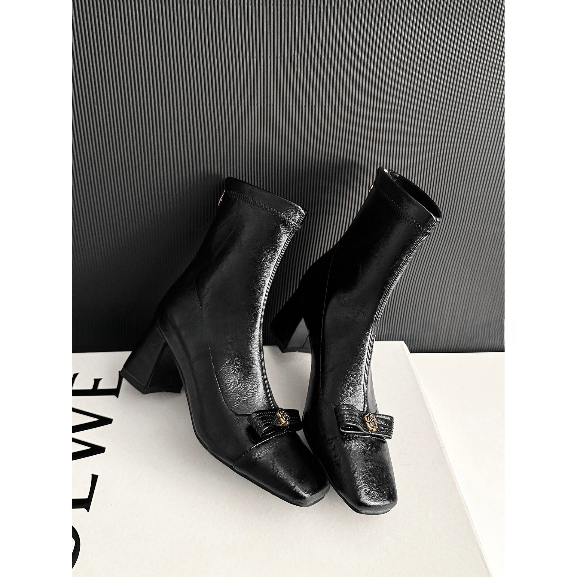 Damen Elegante Stiefeletten mit dekorativem Schmuckelement R&B
