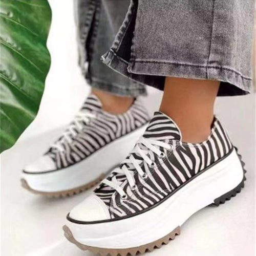 Damen nan Plateausneaker mit gezahnter Profilsohle, Canvas-Obermaterial und verstärkter Zehenkappe R&B