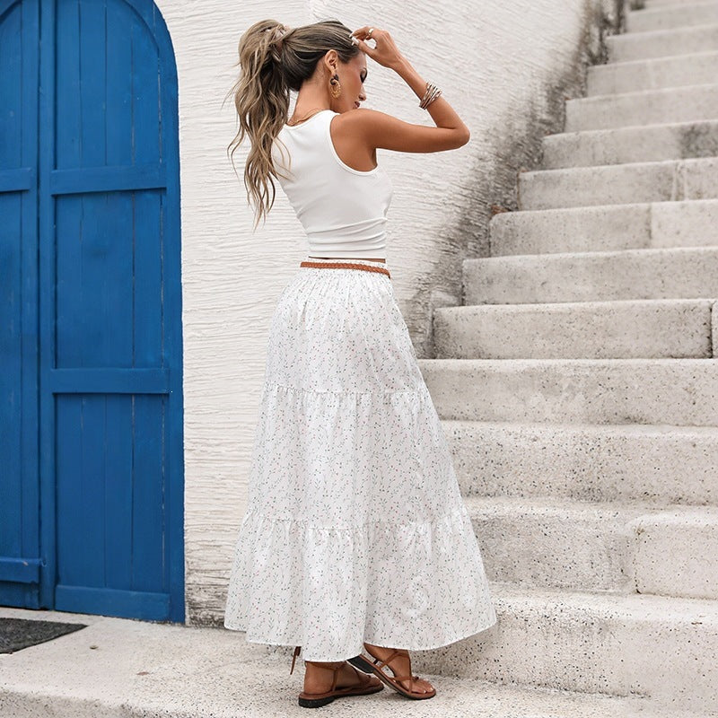 Damen Sommerliches Maxi-Kleid mit floralen Akzenten und tailliertem Bund R&B