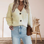 Damen Strickjacke mit dekorativen Knöpfen und tiefem V-Ausschnitt R&B