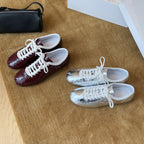 Damen modische Sneaker mit glänzender Oberfläche und robustem Design