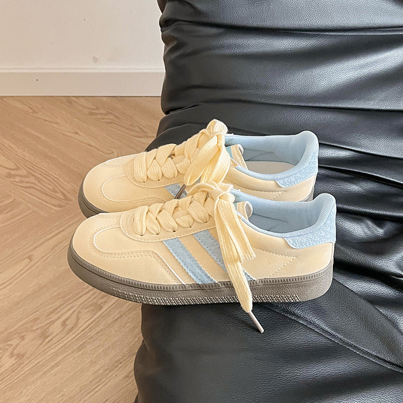 Damen Sneakers mit hochwertigem Velours-Obermaterial und rutschfester Gummisohle R&B