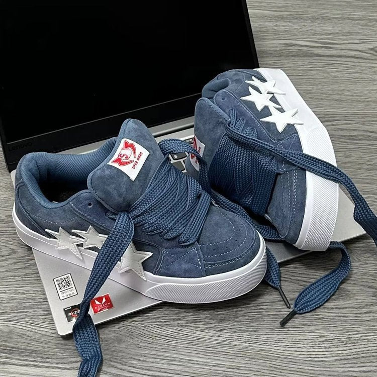 Damen Sportliche Sneaker mit auffälligen Stern-Applikationen R&B