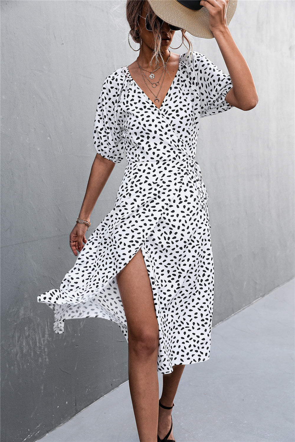 Damen Wickelkleid mit eleganten Puffärmeln und modernem Muster R&B