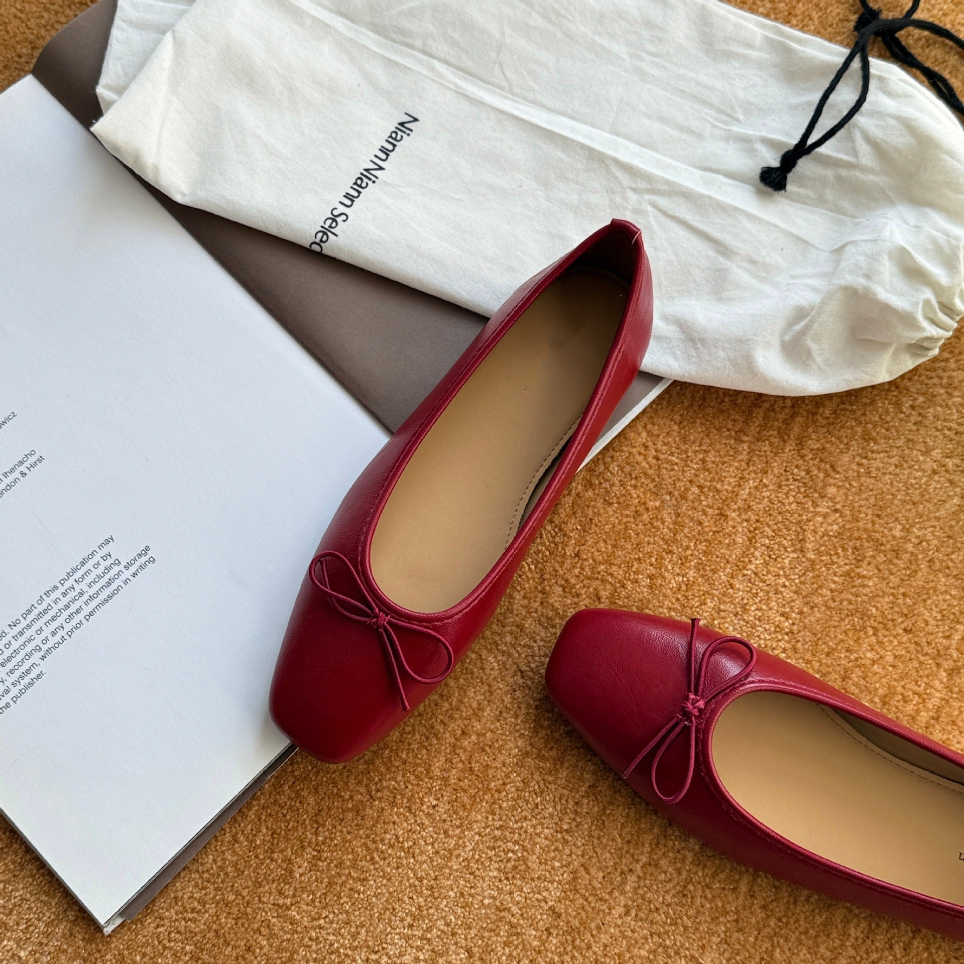 Damen Elegante Mokassins mit dekorativem Schleifen-Detail und hochwertiger Lederoberfläche R&B