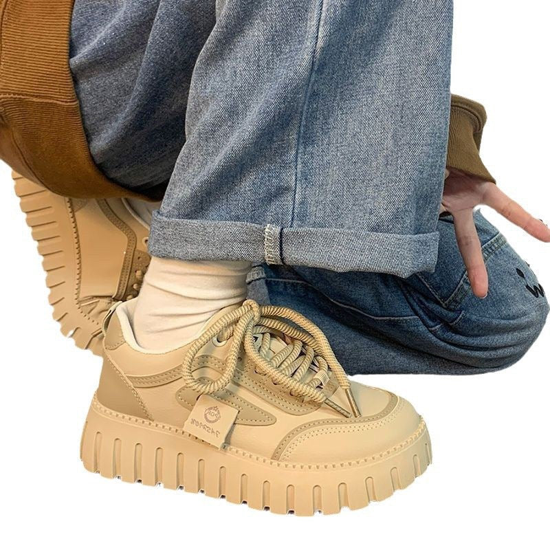 Damen Sportliche Plateau Sneaker mit modernes Design R&B