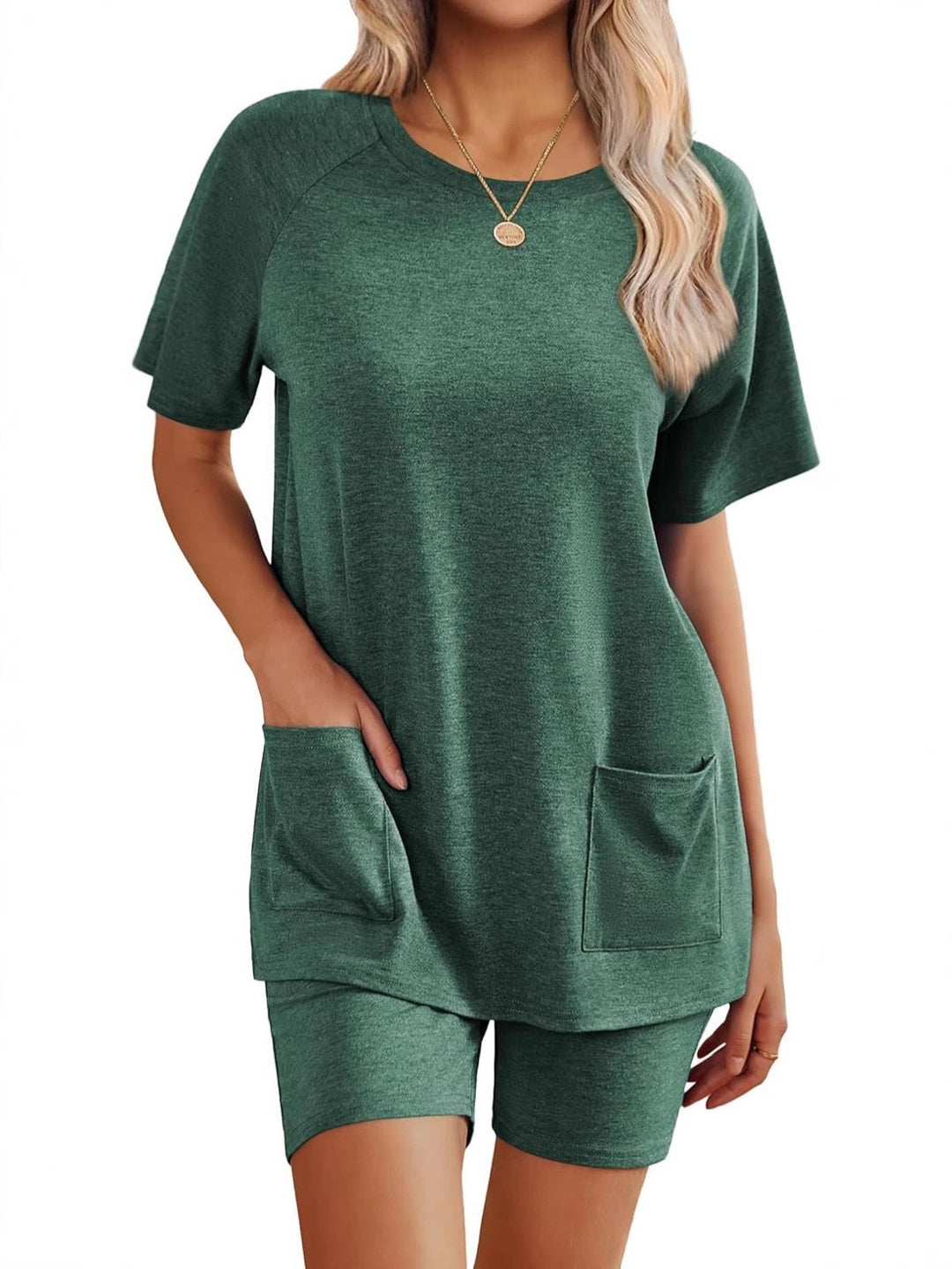 Damen Loungewear-Set mit angenehm weitem Schnitt und praktischen Taschen R&B