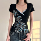 Damen figurbetontes T-Shirt mit floralem Druck und V-Ausschnitt R&B