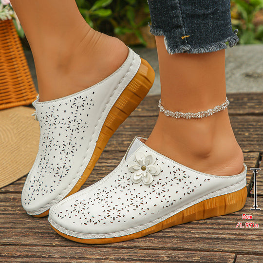 Damen Komfortable Clogs mit floralem Cut-Out-Design und anatomischer Innensohle R&B