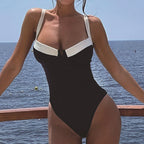 Damen Hochgeschnittener Badeanzug mit eleganten Polsterdetails R&B