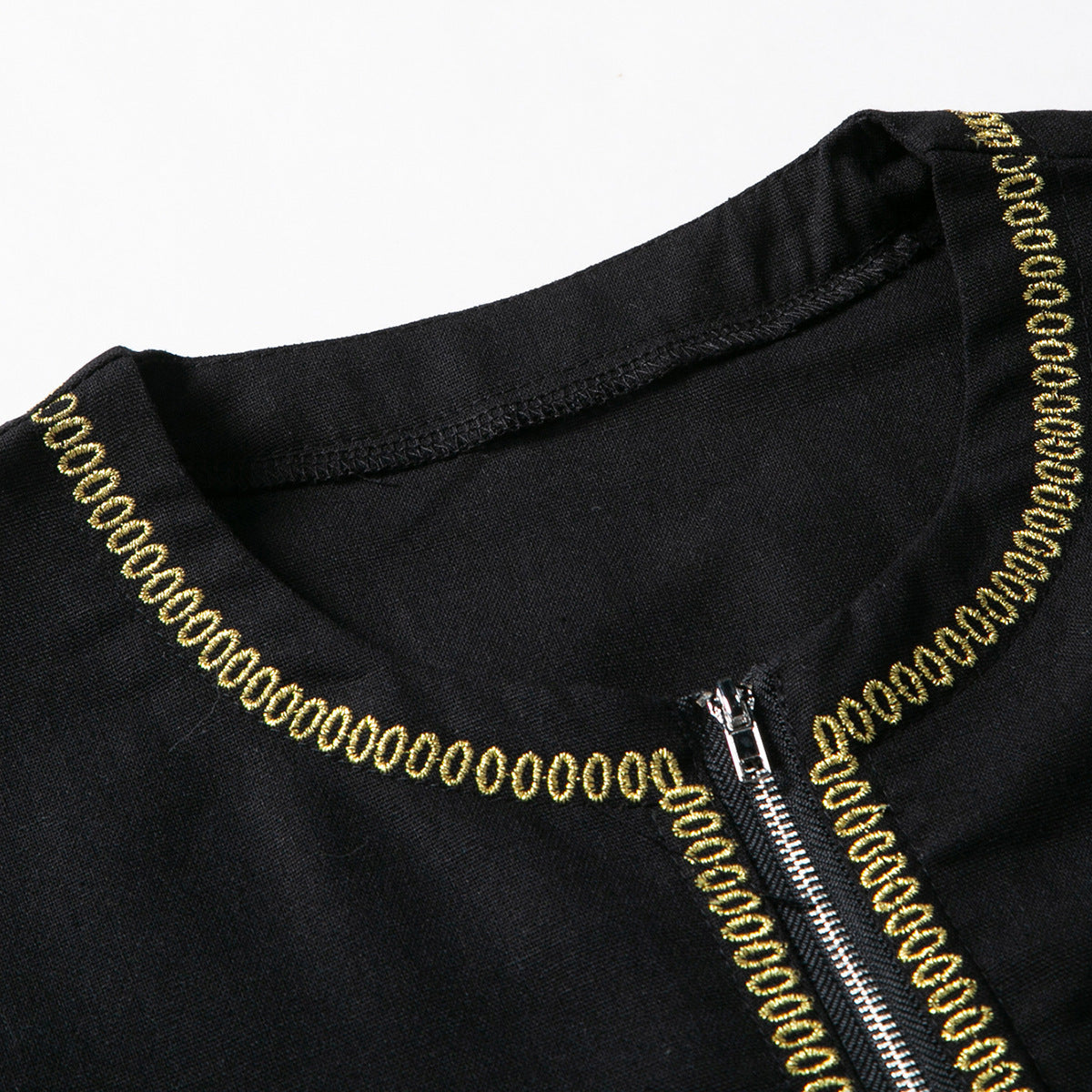 Herren elegantes Tunika-Kleid mit feinen Stickdetails