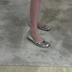 Damen Ballerinas mit eleganter Metallic-Oberfläche und formschöner Silhouette
