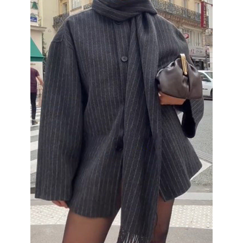 Damen modische Jacke mit eleganten Nadelstreifen R&B