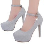 Damen Glitzernde Plateau-Pumps mit Feinem Riemchen und Elegantem Schmuckdetail R&B