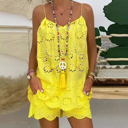 Damen luftiges Sommeroberteil mit Spitze und passenden Shorts R&B