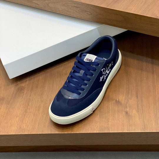 Damen bequeme Sneakers mit modischem Design und atmungsaktiver Oberflächenstruktur R&B