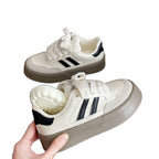 Damen Sportliche Sneakers mit dickem Profil und atmungsaktiver Obermaterialkombination