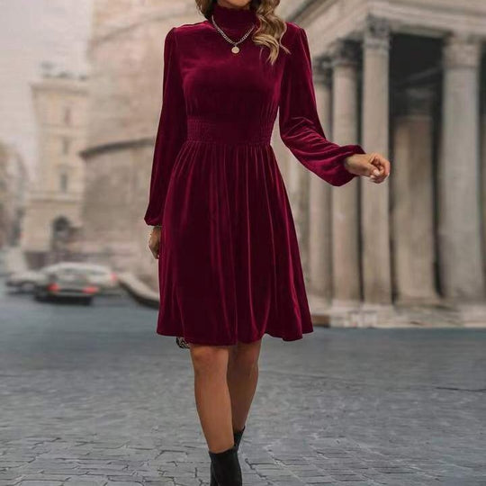 Damen Samtkleid mit hochgeschlossenem Design und eleganten langen Ärmeln R&B