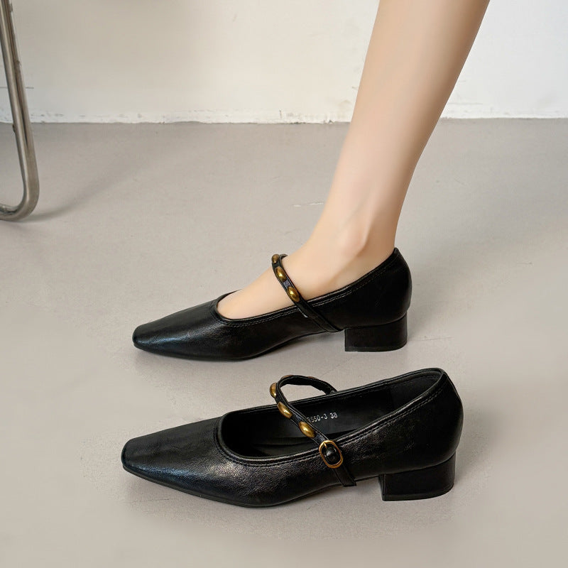 Damen Elegante Ballerinas mit modischem Riemchen und edlem Dekor EB