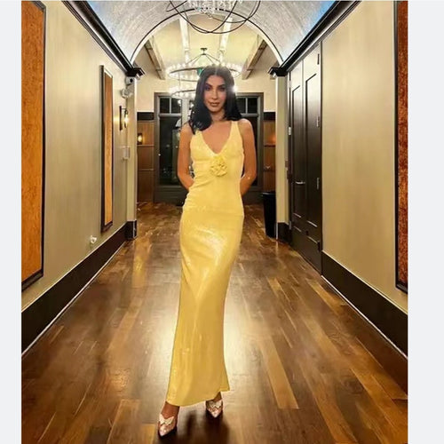 Damen Schimmerndes Abendkleid mit Blumenapplikation und Figurbetontem Schnitt R&B
