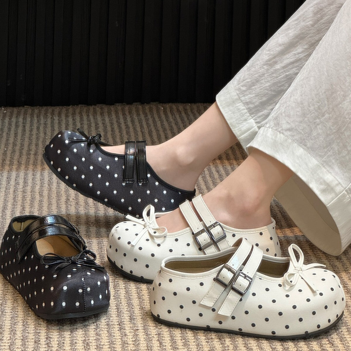 Damen Ballerinas mit hübschen BindR&Bändern und Punkten R&B