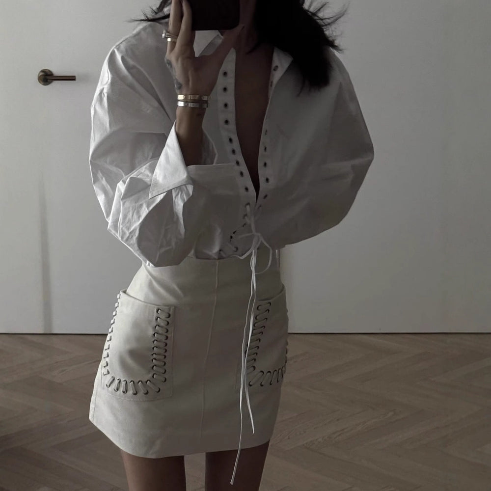Damen Bluse mit eleganter Schnürung und modernem Kragen R&B