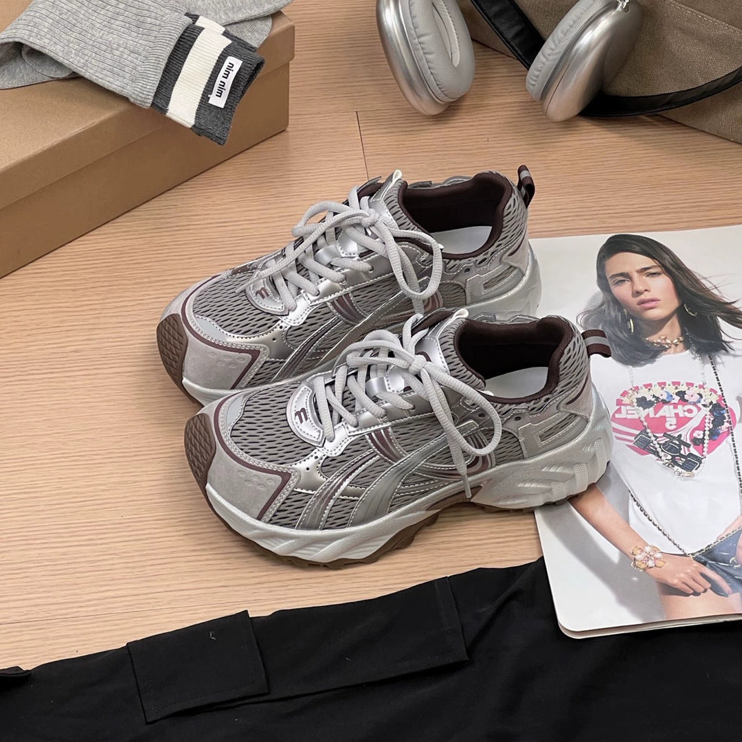 Damen Sportliche Sneakers mit atmungsaktiver Mesh-Oberfläche und robustem Profil R&B