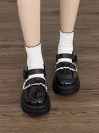 Damen Modische Ballerinas mit verstellbarem Riemen und elegantem Perlendetail R&B