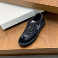 Damen bequeme Sneakers mit modischem Design und atmungsaktiver Oberflächenstruktur R&B